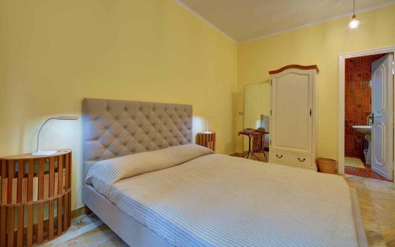 B&B La Rosa Segreta Генуя Экстерьер фото